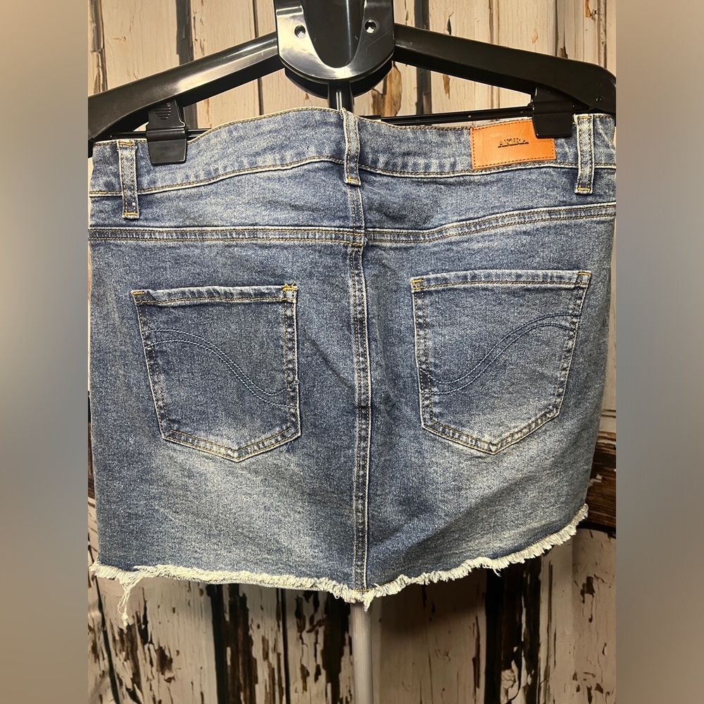 AKIRA Blue Denim Mini Skirt with Frayed Hem - Picture 6 of 8